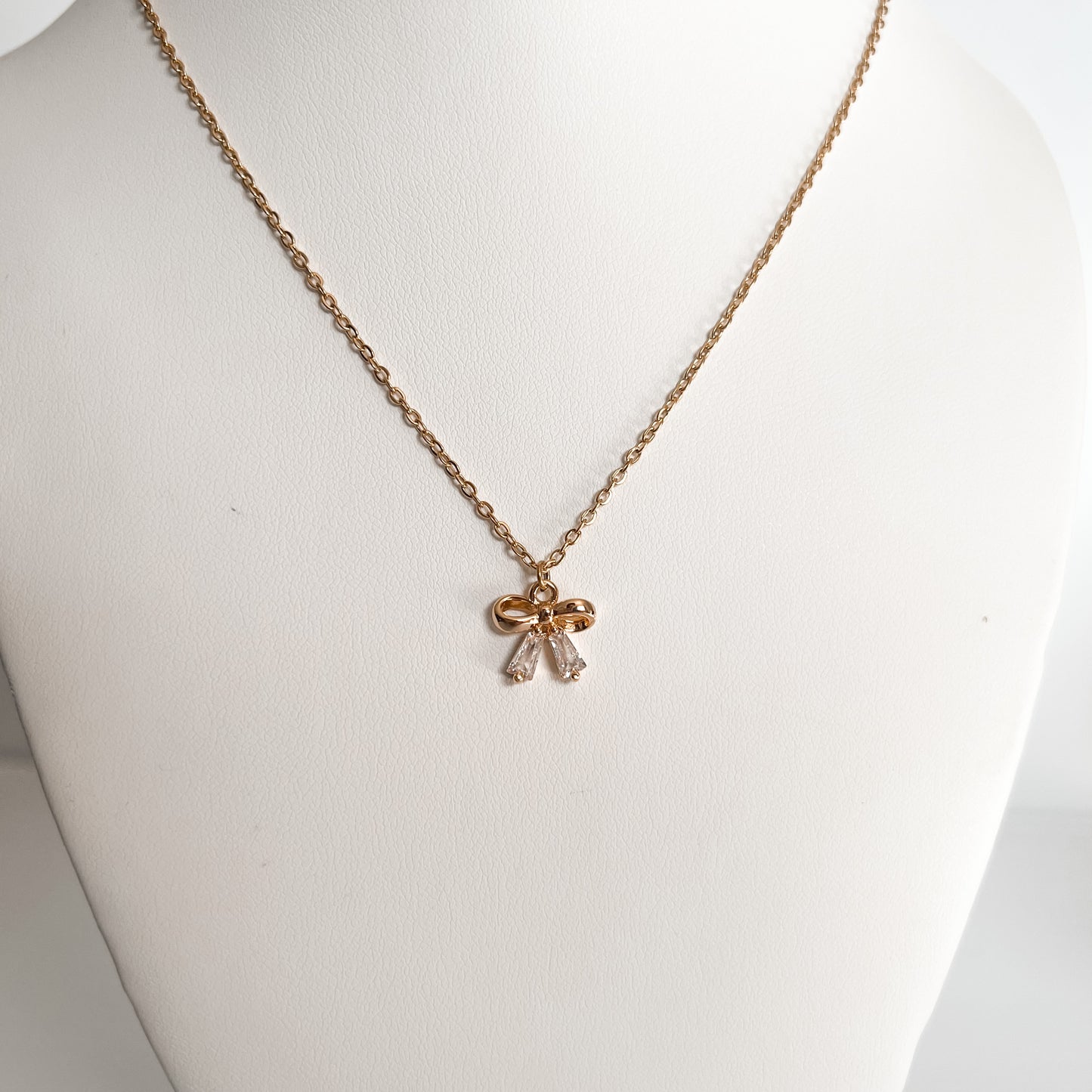Ally Bow Necklace