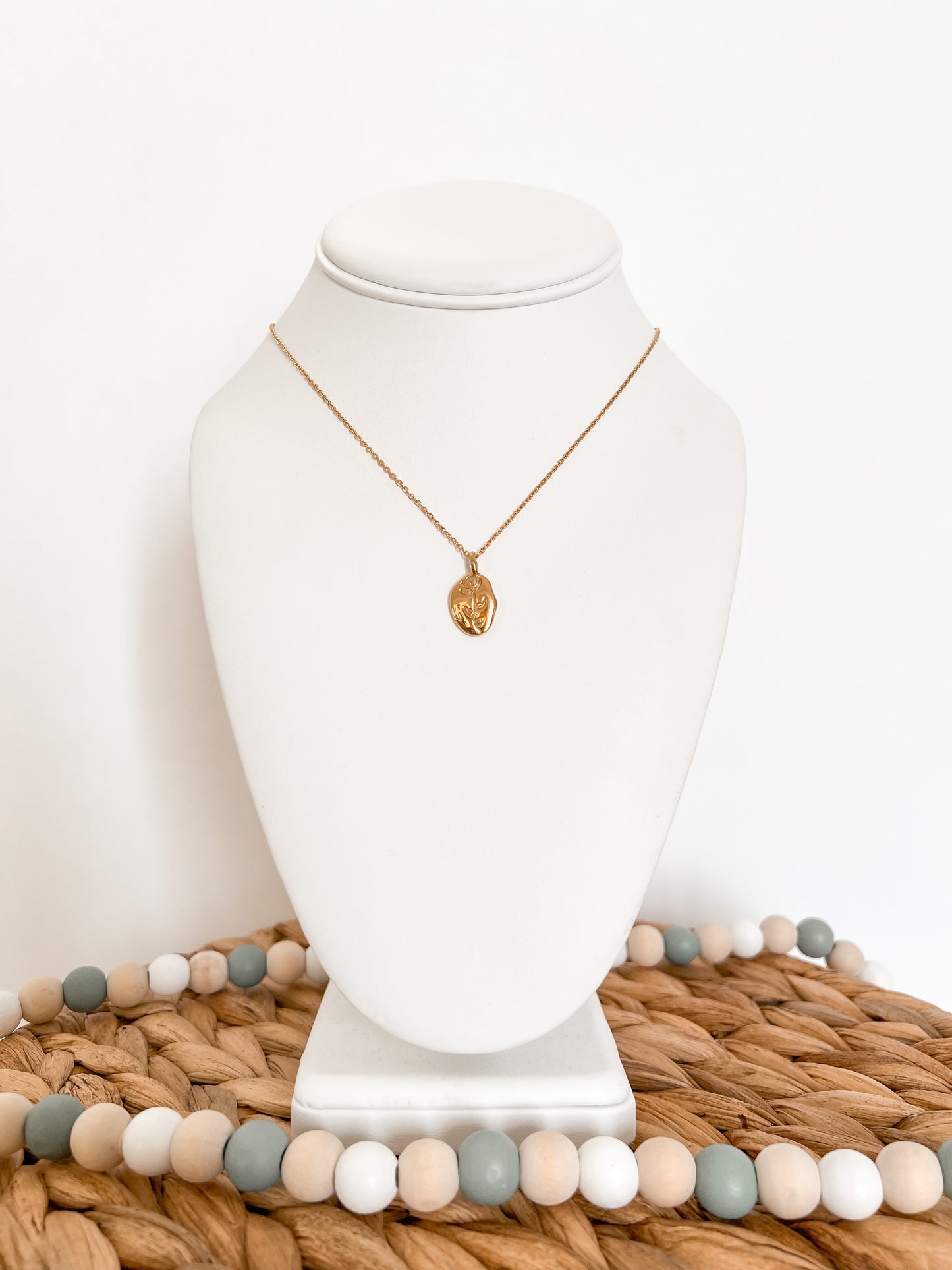 Rosey Necklace