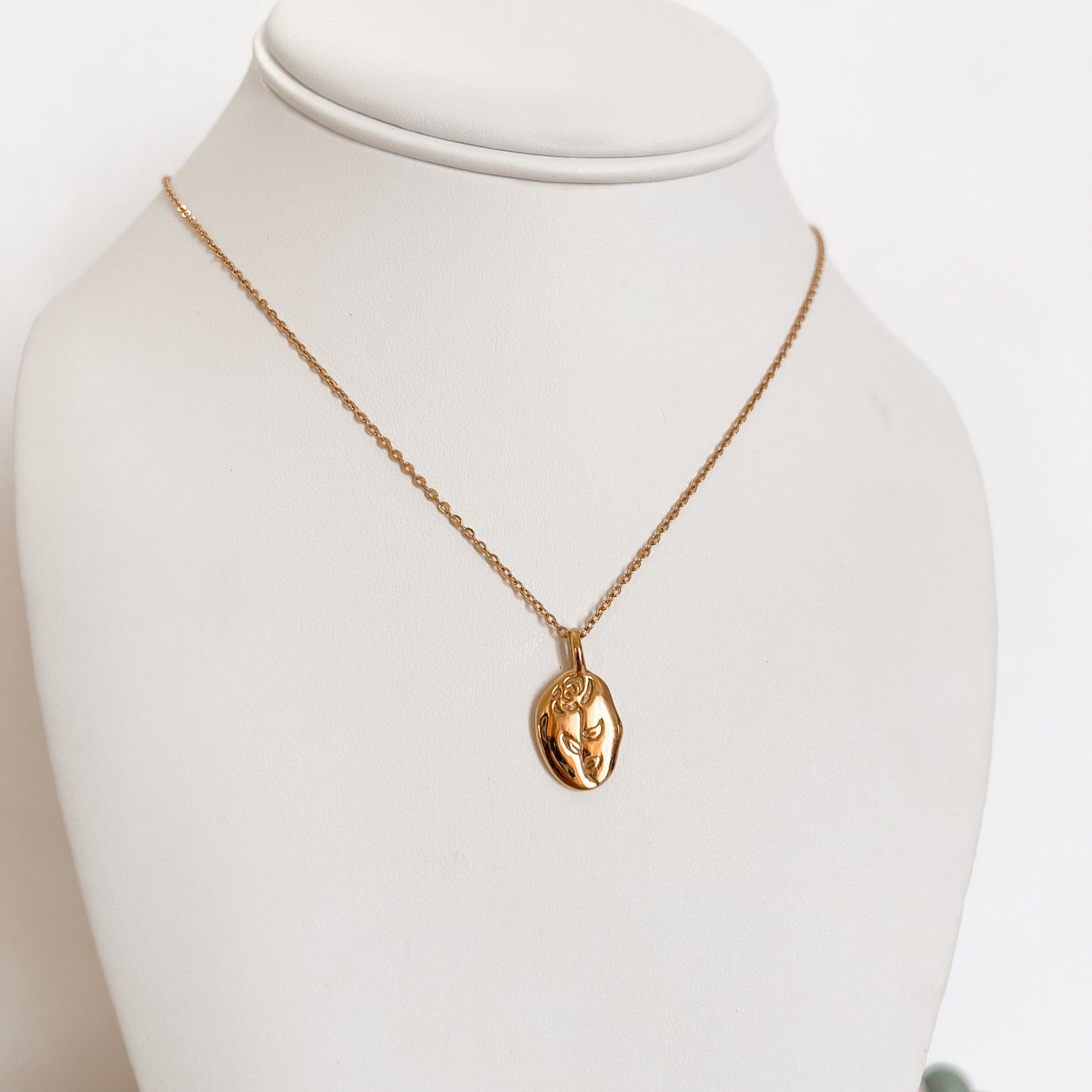 Rosey Necklace